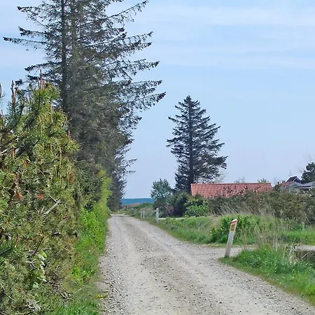 Three-bedroom Holiday In * Hals