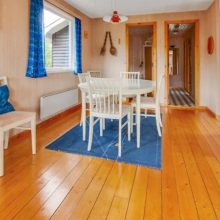 Σπίτι διακοπών Three-bedroom Holiday In