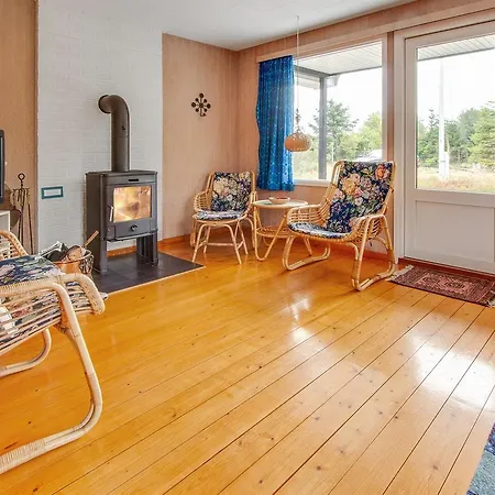 Σπίτι διακοπών Three-bedroom Holiday In